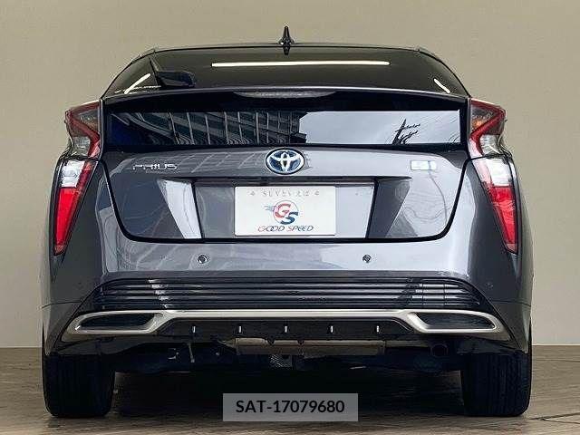 Toyota PRIUS 2016-07 322383-12