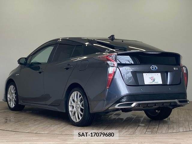 Toyota PRIUS 2016-07 322383-16