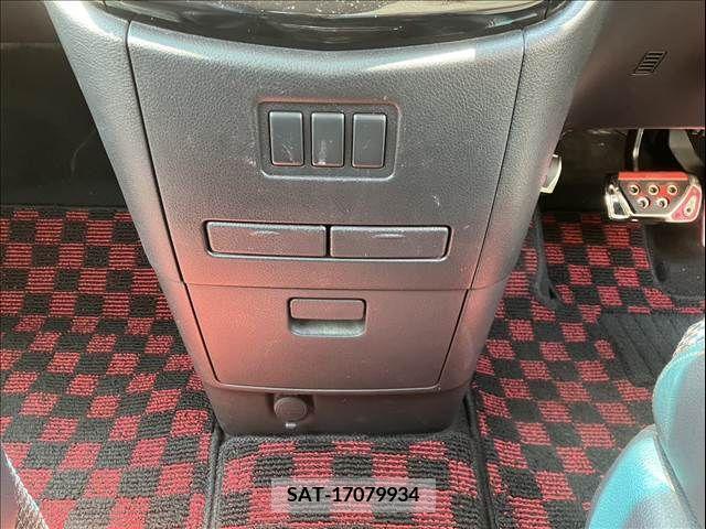 Nissan ELGRAND 2013-03 269319-16