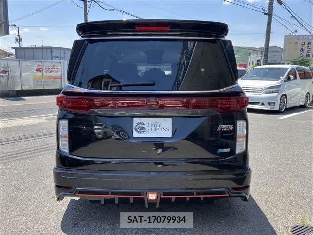 Nissan ELGRAND 2013-03 269319-3