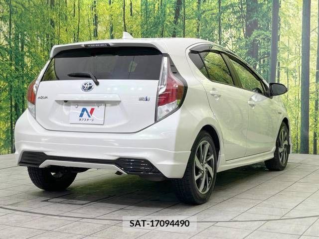 Toyota AQUA 2016-10 247941-17