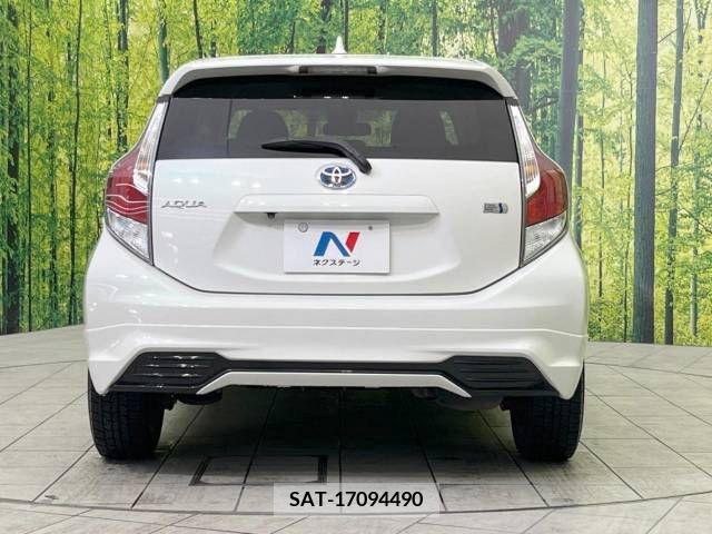 Toyota AQUA 2016-10 247941-15