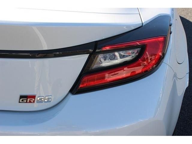 Toyota 86 2023-01 23508-6