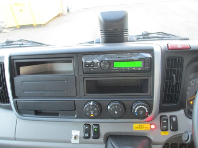 Mitsubishi CANTER 2023-07 186229-17
