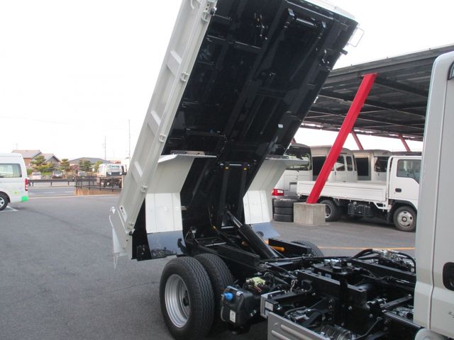 Mitsubishi CANTER 2023-07 186229-27