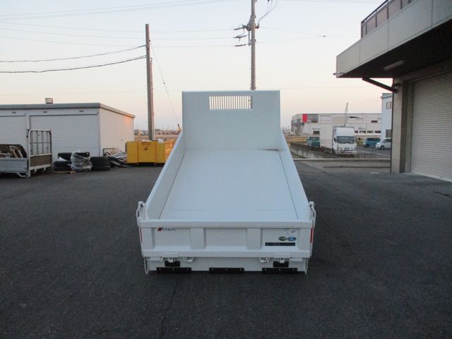 Mitsubishi CANTER 2023-07 186229-2