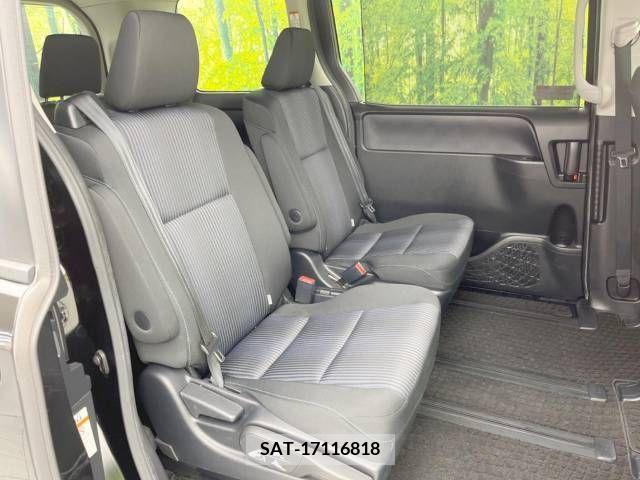 Toyota VOXY 2014-12 321419-8