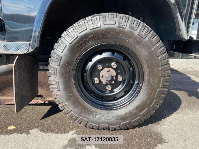 ROVER DEFENDER 2016-04 216088-9