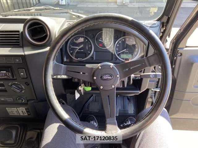 ROVER DEFENDER 2016-04 216088-12