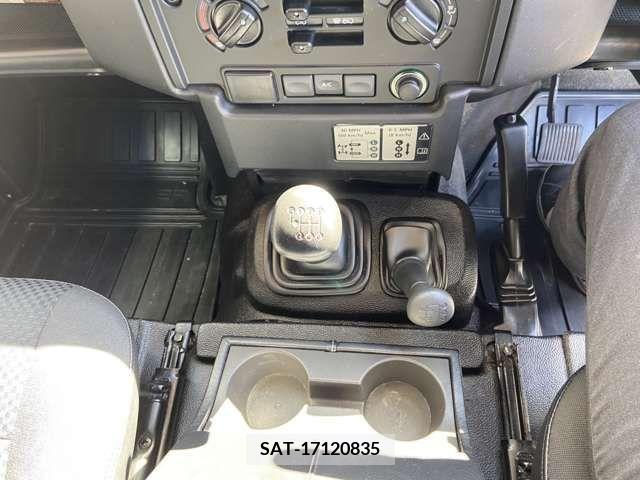 ROVER DEFENDER 2016-04 216088-14