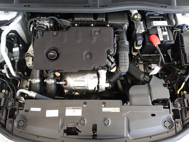 Peugeot 308 2023-01 19174-8
