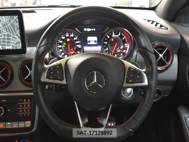Amg CLA-CLASS 2017-03 259965-15