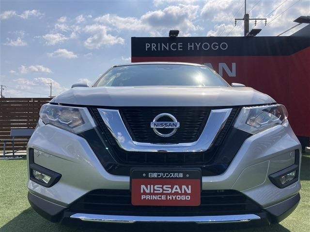 Nissan X-TRAIL 2018-09 186088-19