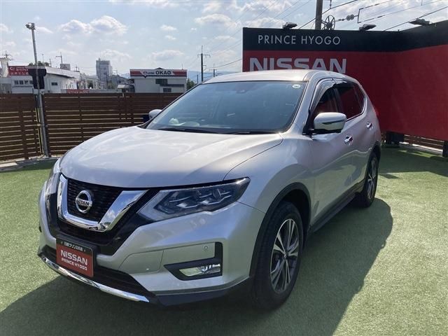 Nissan X-TRAIL 2018-09 186088-26