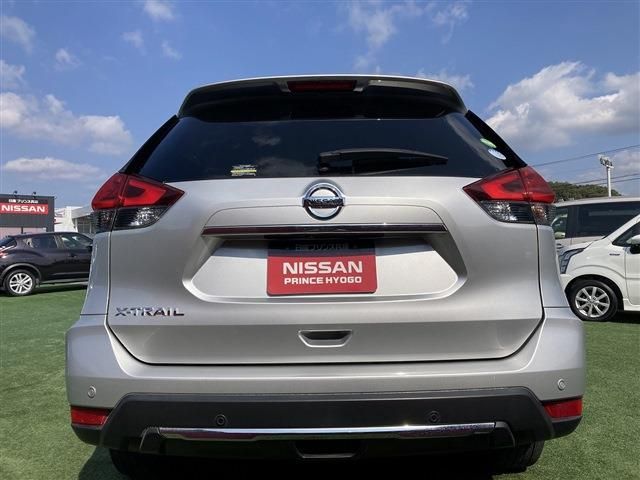 Nissan X-TRAIL 2018-09 186088-29