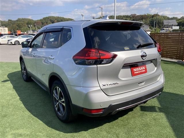 Nissan X-TRAIL 2018-09 186088-1