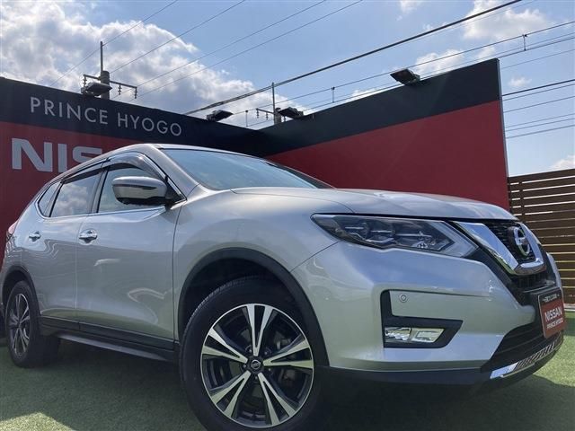Nissan X-TRAIL 2018-09 186088-17