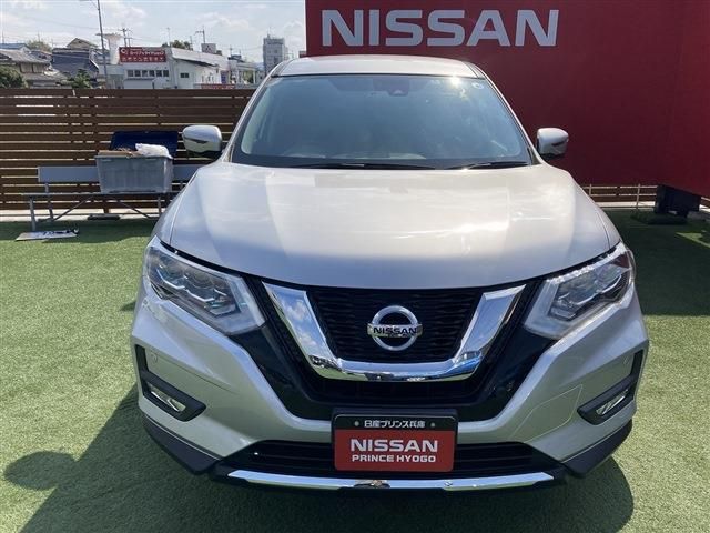 Nissan X-TRAIL 2018-09 186088-20