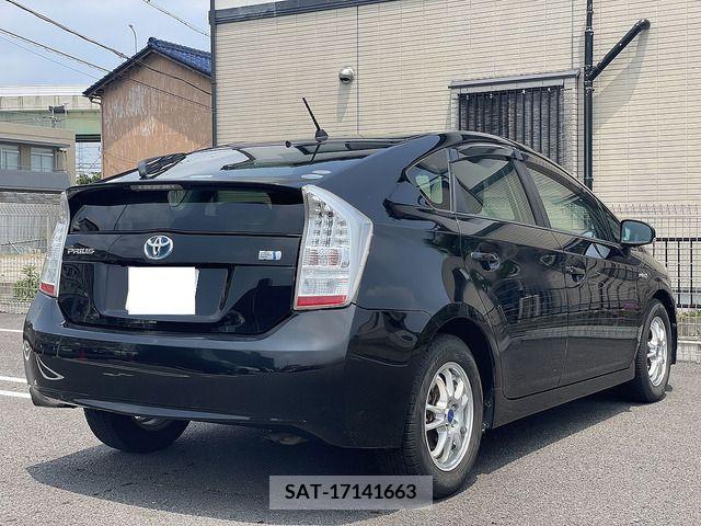 Toyota PRIUS 2010-12 366306-4