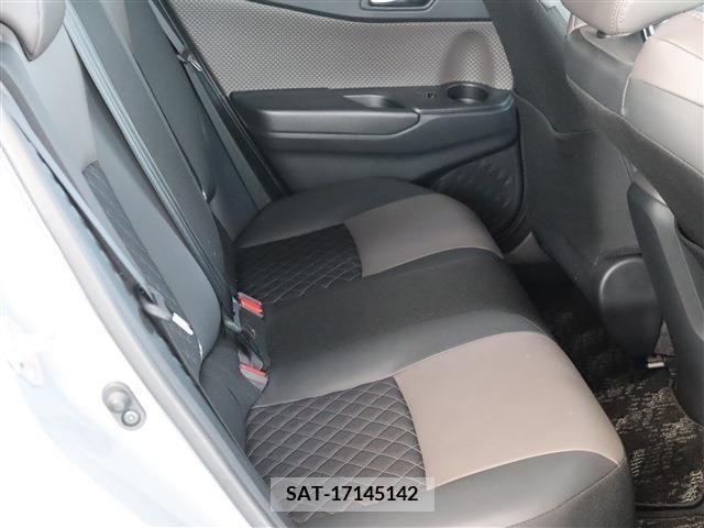 Toyota C-HR 2023-05 294964-13