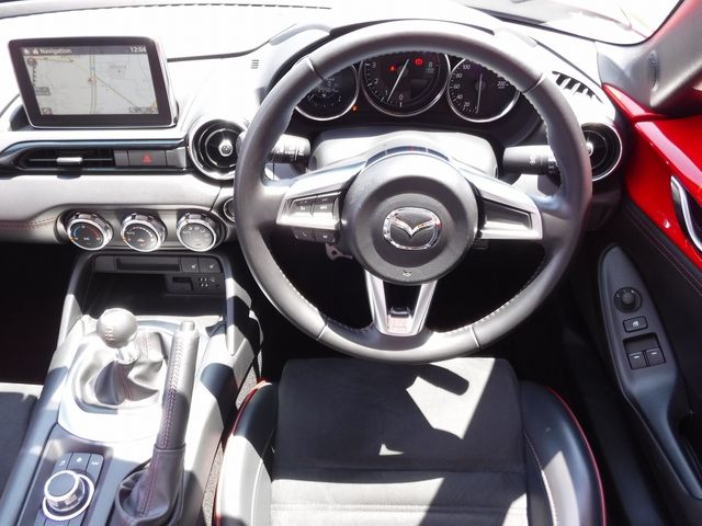 Mazda ROADSTER 2017-05 7216-1