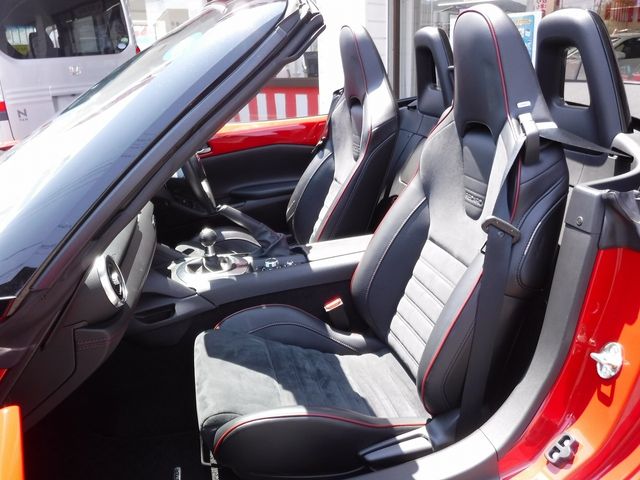 Mazda ROADSTER 2017-05 7216-9