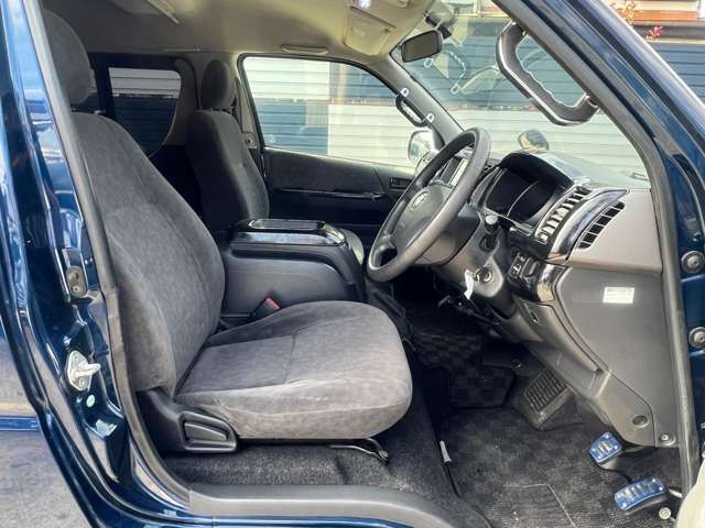 Toyota HIACE WAGON 2011-10 10769-7