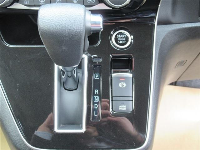 Nissan SERENA 2022-01 191335-11