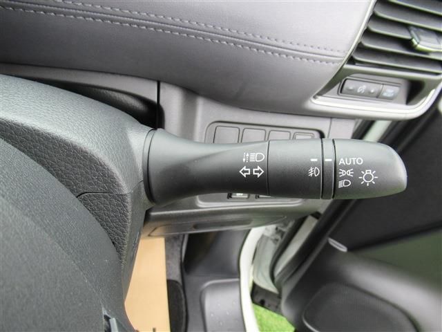 Nissan SERENA 2022-01 191335-23