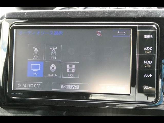 Toyota Pixis Mega 2015-11 10970-4