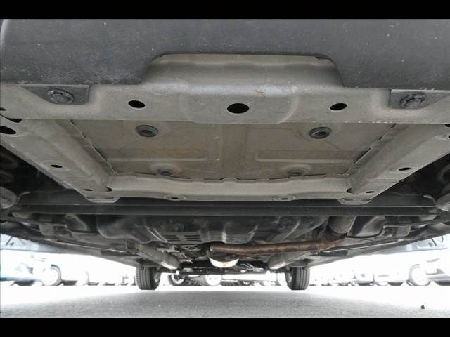 Toyota Pixis Mega 2015-11 10970-13
