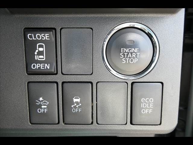 Toyota Pixis Mega 2015-11 10970-5