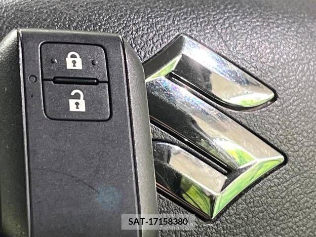 Suzuki X BEE 2019-08 371163-7