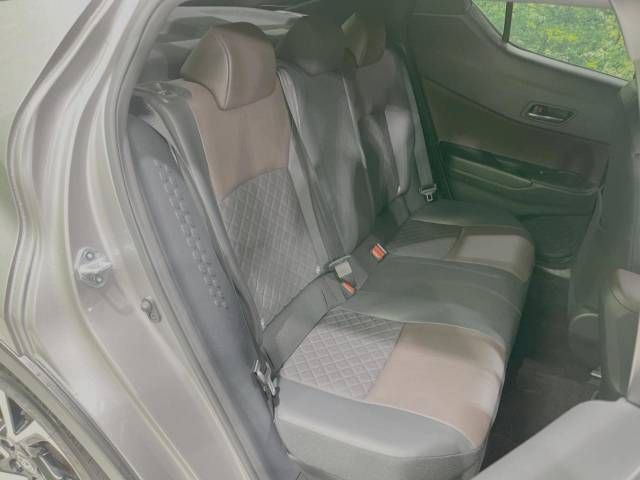 Toyota C-HR 2017-05 193994-10