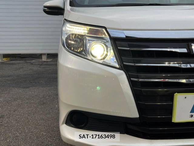Toyota NOAH 2014-09 250439-13