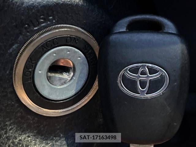 Toyota NOAH 2014-09 250439-7