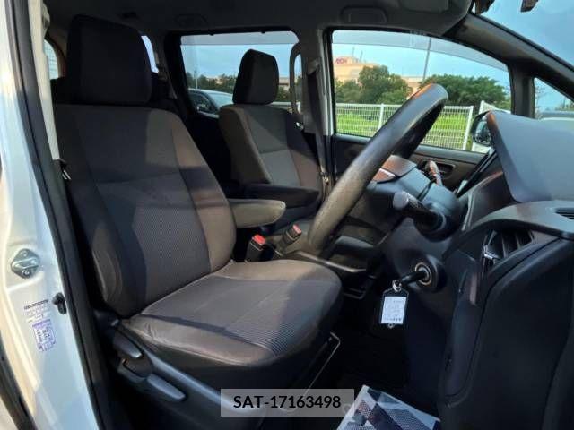 Toyota NOAH 2014-09 250439-8