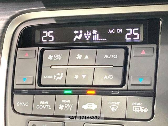 Honda e 2017-03 350079-6