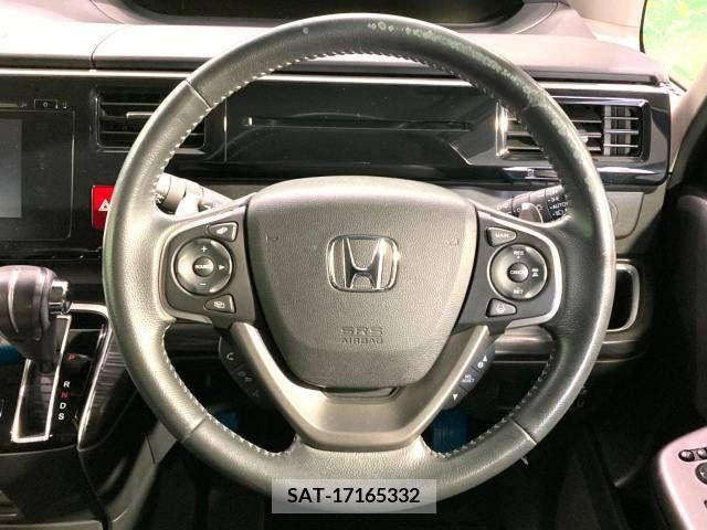 Honda e 2017-03 350079-12