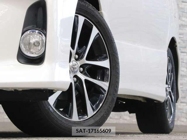 Toyota ESTIMA 2013-01 379068-9