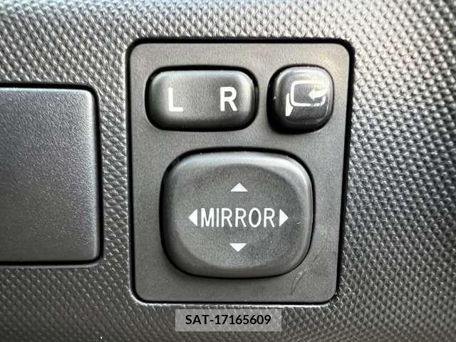 Toyota ESTIMA 2013-01 379068-17