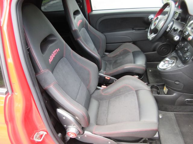Abarth 695 2011-12 5571-23