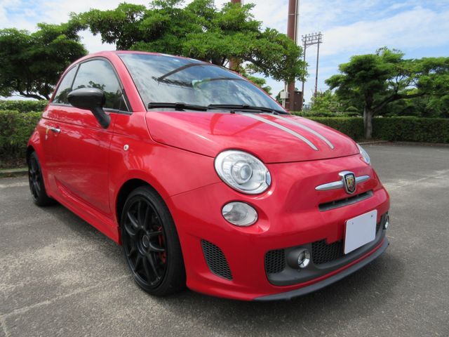 Abarth 695 2011-12 5571-5
