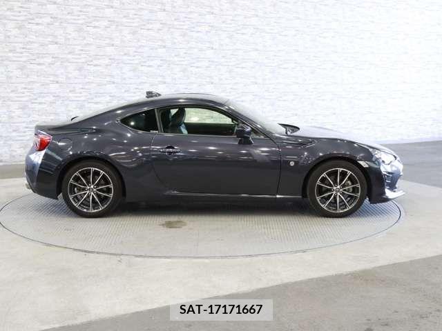 Toyota 86 2017-01 321218-11