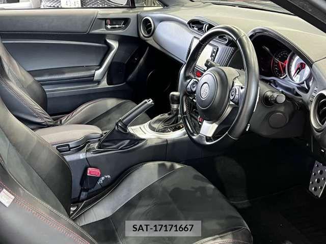 Toyota 86 2017-01 321218-16