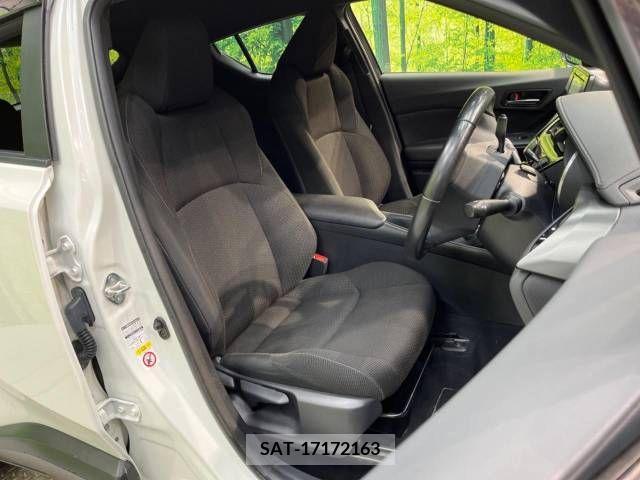 Toyota C-HR 2018-10 236036-8