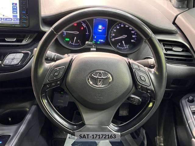 Toyota C-HR 2018-10 236036-11