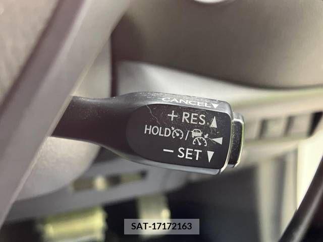 Toyota C-HR 2018-10 236036-4