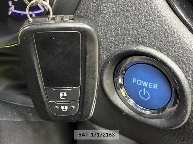 Toyota C-HR 2018-10 236036-7