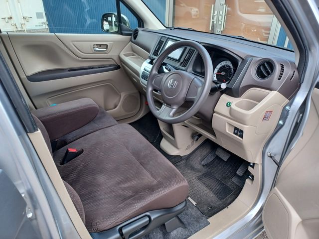 Honda N-WGN 2018-10 13675-8